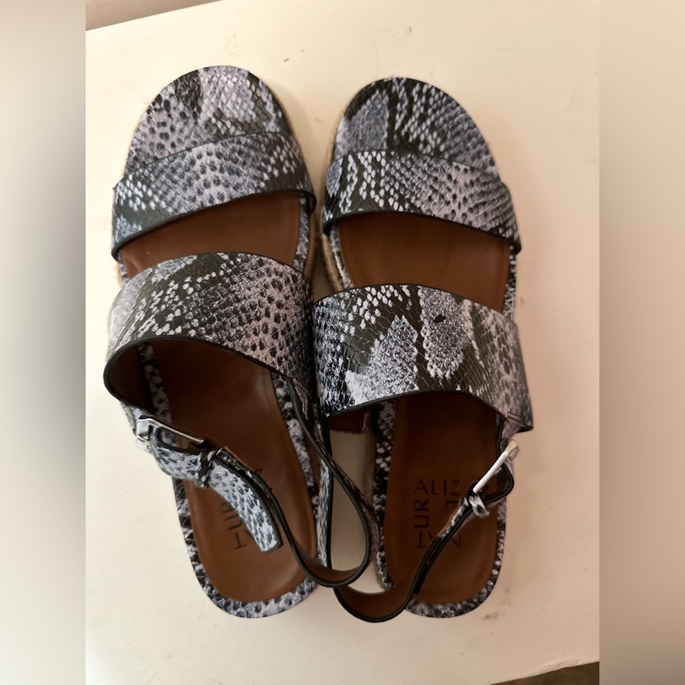 Naturalizer Sandals